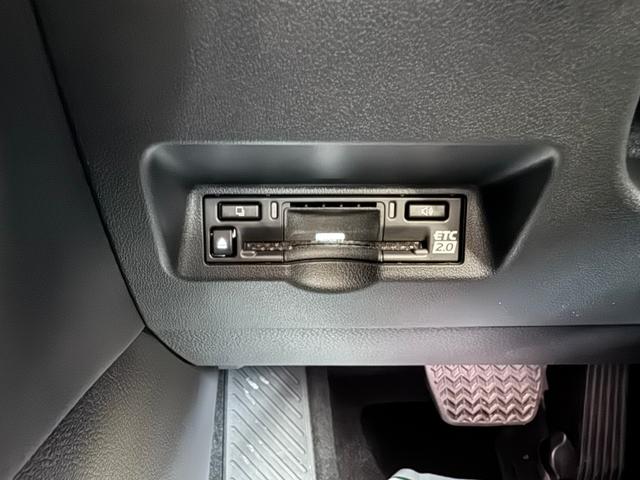 アルファードハイブリッド Ｚ　モデリスタエアロ　１３．２型有機ＥＬ後席モニター　シグネチャーイルミ　トヨタチームメイト　デジタルインナーミラー　アドバンストパーク　パノラミックビューモニター　ワイヤレス充電　ＨＵＤ　ＢＳＭ　ＥＴＣ（58枚目）