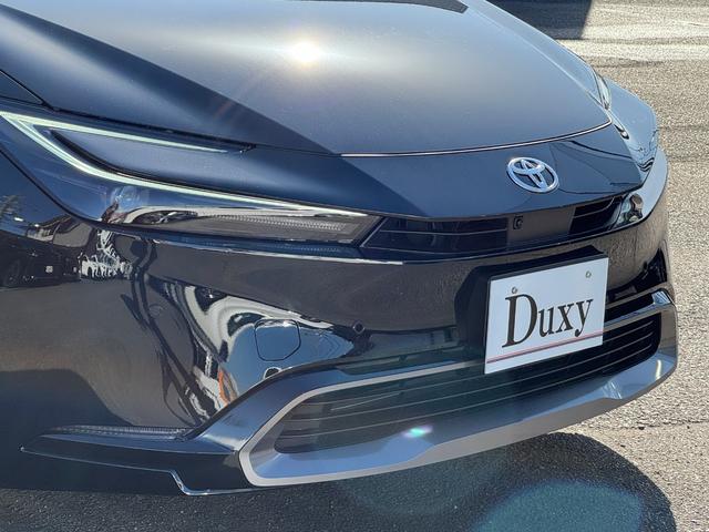 プリウス Ｚ　デジタルミラー　黒内装　１２．３インチディスプレイオーディオ　パノラミックビューモニタ　アドバンストパーク　ワイヤレス充電　ベンチレーション　シートヒーター　ステアリングヒーター　パワーバックドア（8枚目）