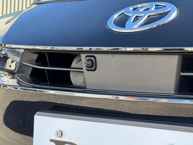 プリウス Ｚ　デジタルミラー　黒内装　１２．３インチディスプレイオーディオ　パノラミックビューモニタ　アドバンストパーク　ワイヤレス充電　ベンチレーション　シートヒーター　ステアリングヒーター　パワーバックドア（11枚目）