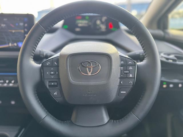 プリウス Ｚ　デジタルミラー　黒内装　１２．３インチディスプレイオーディオ　パノラミックビューモニタ　アドバンストパーク　ワイヤレス充電　ベンチレーション　シートヒーター　ステアリングヒーター　パワーバックドア（40枚目）