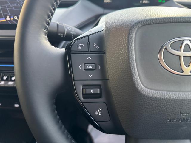 プリウス Ｚ　デジタルミラー　黒内装　１２．３インチディスプレイオーディオ　パノラミックビューモニタ　アドバンストパーク　ワイヤレス充電　ベンチレーション　シートヒーター　ステアリングヒーター　パワーバックドア（41枚目）