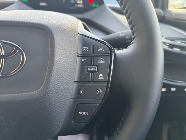 プリウス Ｚ　デジタルミラー　黒内装　１２．３インチディスプレイオーディオ　パノラミックビューモニタ　アドバンストパーク　ワイヤレス充電　ベンチレーション　シートヒーター　ステアリングヒーター　パワーバックドア（42枚目）