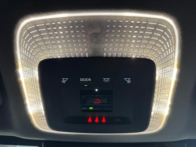 プリウス Ｚ　デジタルミラー　黒内装　１２．３インチディスプレイオーディオ　パノラミックビューモニタ　アドバンストパーク　ワイヤレス充電　ベンチレーション　シートヒーター　ステアリングヒーター　パワーバックドア（44枚目）