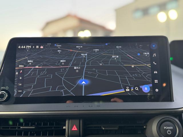 プリウス Ｚ　デジタルミラー　黒内装　１２．３インチディスプレイオーディオ　パノラミックビューモニタ　アドバンストパーク　ワイヤレス充電　ベンチレーション　シートヒーター　ステアリングヒーター　パワーバックドア（45枚目）