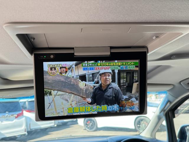 アルファード ２．５Ｓ　Ｃパッケージ　モデリスタエアロ　後席モニター　サンルーフ　デジタルインナーミラー　純正ディスプレイオーディオナビ　フルセグＴＶ　ＣＤ／ＤＶＤ　ブラインドスポットモニター　バックモニター　スペアタイヤ　シートヒーター（5枚目）