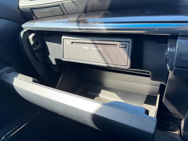 アルファード ２．５Ｓ　Ｃパッケージ　モデリスタエアロ　後席モニター　サンルーフ　デジタルインナーミラー　純正ディスプレイオーディオナビ　フルセグＴＶ　ＣＤ／ＤＶＤ　ブラインドスポットモニター　バックモニター　スペアタイヤ　シートヒーター（59枚目）