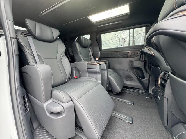 アルファードハイブリッド Z 13.2型後席モニター デジタルインナーミラー 左右独立ムーンルーフ パノラミックビューモニター ブラインドスポットモニター トヨタチームメイト アドバンストパーク ドライブレコーダー フルセグTV(63枚目)