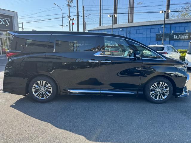 アルファードハイブリッド Z モデリスタエアロ 13.2型有機EL後席モニター シグネチャーイルミ トヨタチームメイト デジタルインナーミラー アドバンストパーク パノラミックビューモニター ワイヤレス充電 HUD BSM ETC(23枚目)