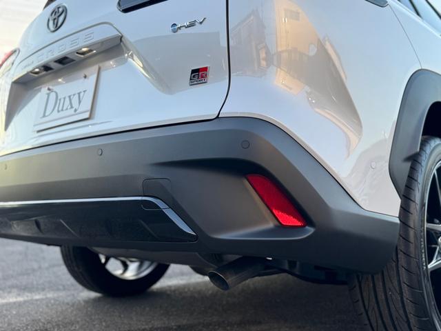 カローラクロス GRスポーツ 登録済未使用車 電動リアゲート パノラマルーフ アダプティブハイビーム GR専用レッドキャリパー パノラミックビューモニター BSM ハンドルヒーター ナノイーX アルミペダル 純正19AW(20枚目)