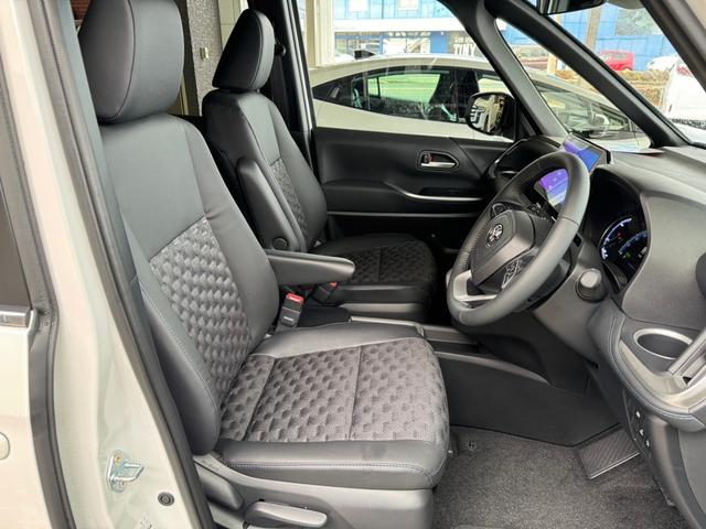 ヴォクシー ハイブリッドS-Z カイテキ利便パッケージ 改後 デジタルインナーミラー ヘッドアップディスプレイ トヨタチームメイト 10.5インチDA 三眼LEDヘッドライト パノラミックビューモニター ブラインドスポットモニター(18枚目)