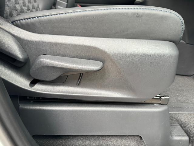 ヴォクシー ハイブリッドS-Z カイテキ利便パッケージ 改後 デジタルインナーミラー ヘッドアップディスプレイ トヨタチームメイト 10.5インチDA 三眼LEDヘッドライト パノラミックビューモニター ブラインドスポットモニター(20枚目)