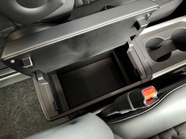 ヴォクシー ハイブリッドS-Z カイテキ利便パッケージ 改後 デジタルインナーミラー ヘッドアップディスプレイ トヨタチームメイト 10.5インチDA 三眼LEDヘッドライト パノラミックビューモニター ブラインドスポットモニター(36枚目)