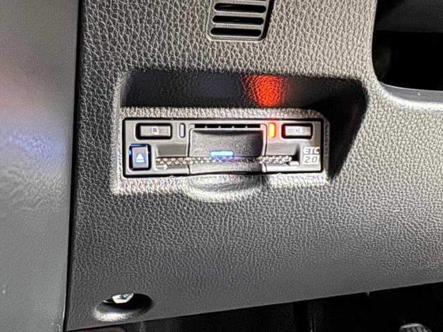 ヴォクシー ハイブリッドS-Z カイテキ利便パッケージ 改後 デジタルインナーミラー ヘッドアップディスプレイ トヨタチームメイト 10.5インチDA 三眼LEDヘッドライト パノラミックビューモニター ブラインドスポットモニター(44枚目)