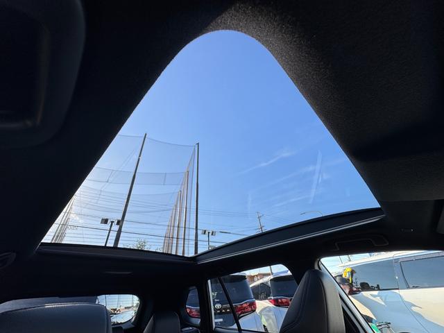 カローラクロス ハイブリッド Z パノラマルーフ パノラミックビューモニター パワーバックドア トヨタチームメイト アドバンストパーク ブラインドスポットモニター アダクティブハイビーム スペアタイヤ ドライブレコーダー シートヒータ(2枚目)