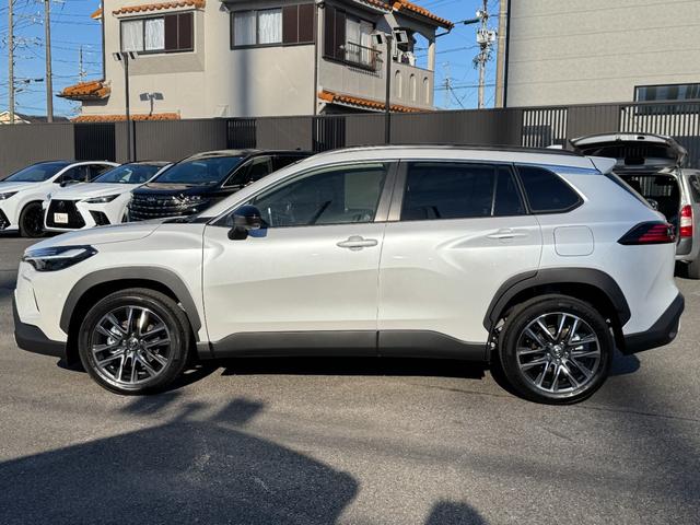 カローラクロス ハイブリッド Z パノラマルーフ パノラミックビューモニター パワーバックドア トヨタチームメイト アドバンストパーク ブラインドスポットモニター アダクティブハイビーム スペアタイヤ ドライブレコーダー シートヒータ(14枚目)