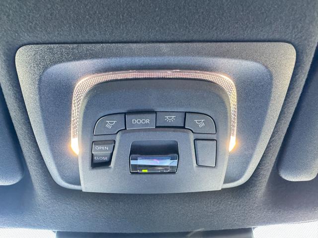 カローラクロス ハイブリッド Z パノラマルーフ パノラミックビューモニター パワーバックドア トヨタチームメイト アドバンストパーク ブラインドスポットモニター アダクティブハイビーム スペアタイヤ ドライブレコーダー シートヒータ(36枚目)