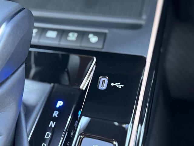 カローラクロス ハイブリッド Z モデリスタエアロ パノラマルーフ パノラミックビューモニター ブラインドスポットモニター アダプティブハイビーム ステアリングヒーター 安心降車アシスト アクセサリーコンセント ナノイーX 後期モデル(48枚目)