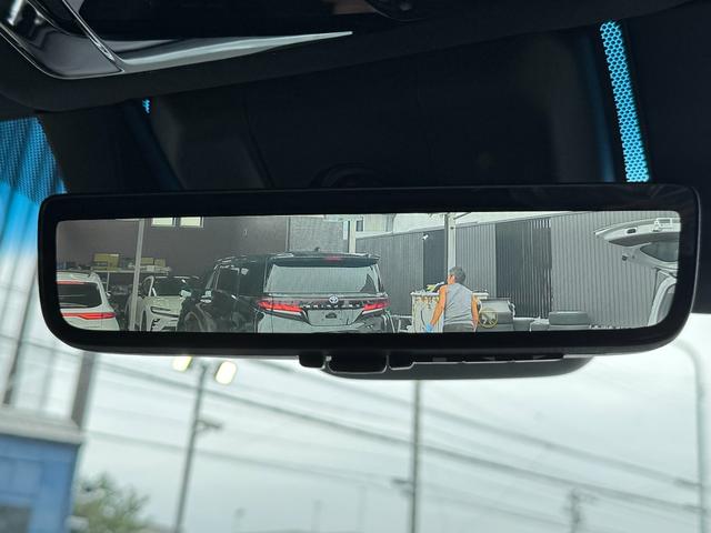 ハリアーハイブリッド Z レザーパッケージ・ナイトシェード 調光パノラマルーフ デジタルインナーミラー アクセサリーコンセント 純正12.3インチディスプレイオーディオ ブラインドスポットモニター パノラミックビュー ヘッドアップディスプレイ JBLサウンド(4枚目)