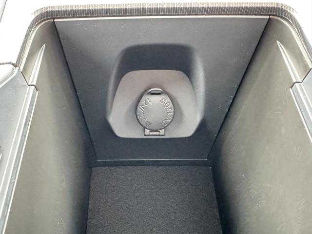 ハリアーハイブリッド Z レザーパッケージ・ナイトシェード 調光パノラマルーフ デジタルインナーミラー アクセサリーコンセント 純正12.3インチディスプレイオーディオ ブラインドスポットモニター パノラミックビュー ヘッドアップディスプレイ JBLサウンド(48枚目)