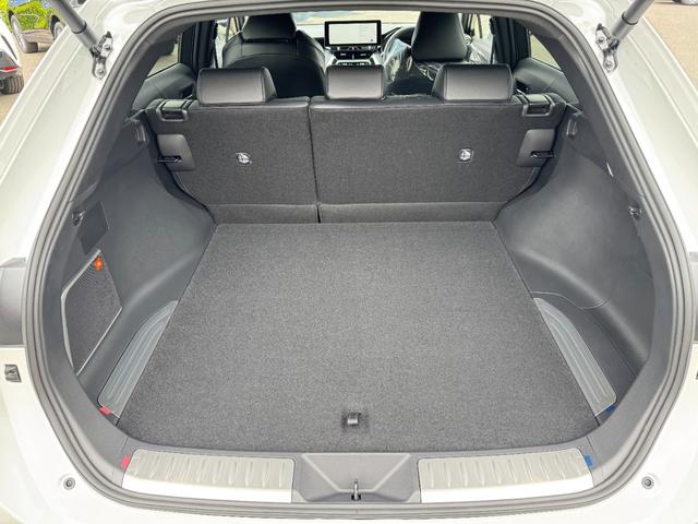 ハリアーハイブリッド Z レザーパッケージ・ナイトシェード 調光パノラマルーフ デジタルインナーミラー アクセサリーコンセント 純正12.3インチディスプレイオーディオ ブラインドスポットモニター パノラミックビュー ヘッドアップディスプレイ JBLサウンド(69枚目)