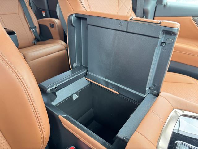 ヴェルファイアハイブリッド Z プレミア 13.2型有機EL後席モニター ユニバーサルステップ 左右独立ムーンルーフ トヨタチームメイト アドバンストパーク パノラミックビューモニター ブラインドスポットモニター デジタルインナーミラー(44枚目)