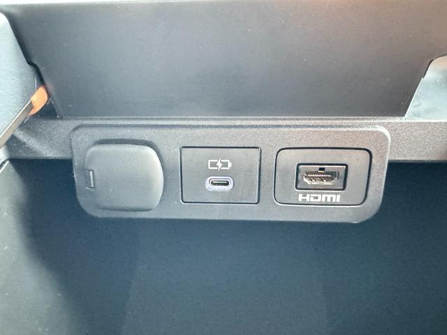 ヴェルファイアハイブリッド Z プレミア 13.2型有機EL後席モニター ユニバーサルステップ 左右独立ムーンルーフ トヨタチームメイト アドバンストパーク パノラミックビューモニター ブラインドスポットモニター デジタルインナーミラー(45枚目)