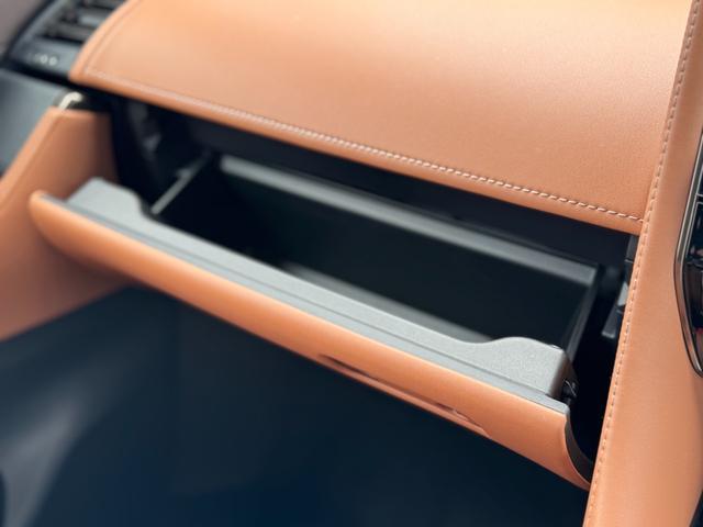 ヴェルファイアハイブリッド Z プレミア 13.2型有機EL後席モニター ユニバーサルステップ 左右独立ムーンルーフ トヨタチームメイト アドバンストパーク パノラミックビューモニター ブラインドスポットモニター デジタルインナーミラー(53枚目)