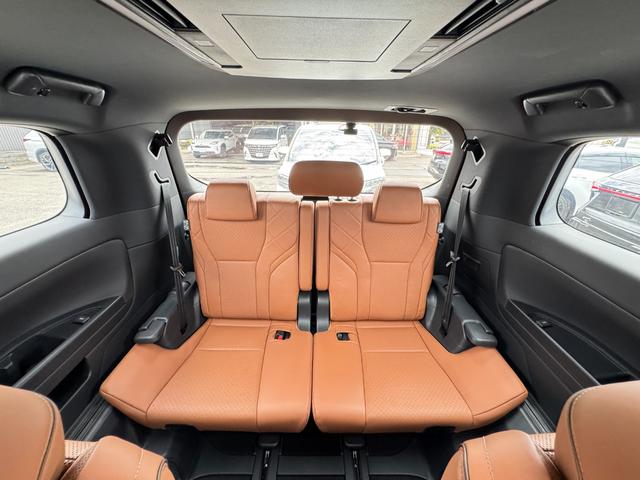 ヴェルファイアハイブリッド Z プレミア 13.2型有機EL後席モニター ユニバーサルステップ 左右独立ムーンルーフ トヨタチームメイト アドバンストパーク パノラミックビューモニター ブラインドスポットモニター デジタルインナーミラー(65枚目)