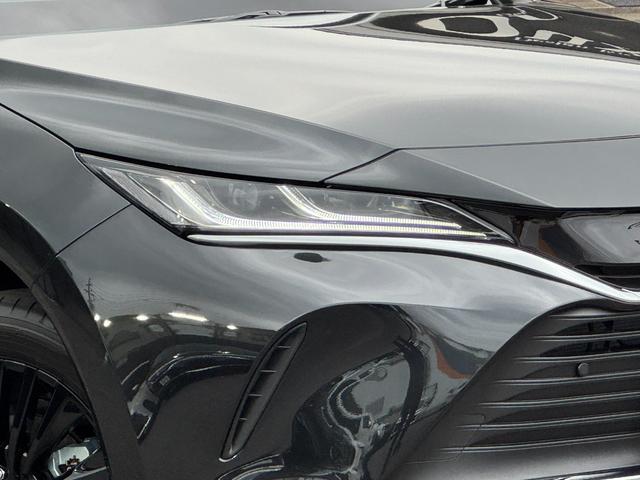 ハリアーハイブリッド Z レザーパッケージ・ナイトシェード 特別仕様車 調光パノラマルーフ JBL AC100V デジタルインナーミラー パノラミックビューモニター ワイヤレス充電 ブラインドスポットモニター 寒冷地仕様 ETC2.0 ヘッドアップディスプレイ(7枚目)