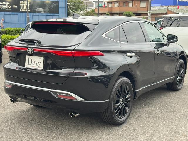 ハリアーハイブリッド Z レザーパッケージ・ナイトシェード 特別仕様車 調光パノラマルーフ JBL AC100V デジタルインナーミラー パノラミックビューモニター ワイヤレス充電 ブラインドスポットモニター 寒冷地仕様 ETC2.0 ヘッドアップディスプレイ(17枚目)