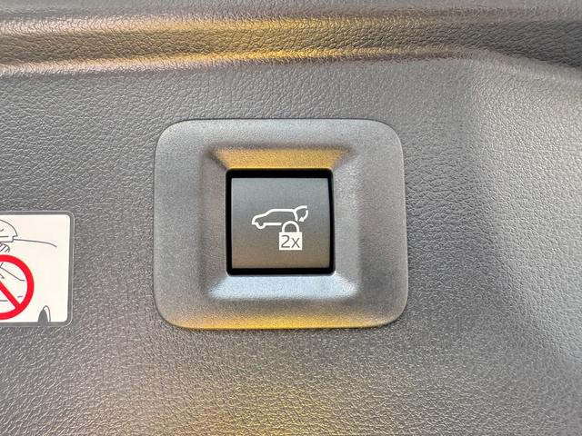 ヴェルファイアハイブリッド Z プレミア 13.2型後席モニター 寒冷地仕様 左右独立ムーンルーフ ヘッドアップディスプレイ デジタルインナーミラー 左右独立ムーンルーフ パノラミックビューモニタ ブラインドスポットモニター インテリアイルミ(69枚目)