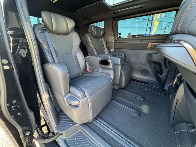 ヴェルファイアハイブリッド Z プレミア 13.2型後席モニター ユニバーサルステップ 左右独立ムーンルーフ パノラミックビューモニター トヨタチームメイト アドバンストパーク ブラインドスポットモニター 14インチナビ 8chスピーカー(62枚目)