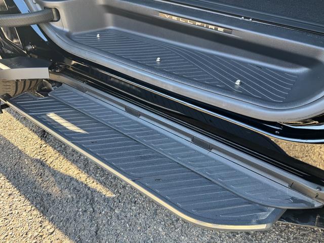 ヴェルファイアハイブリッド Z プレミア 13.2型後席モニター ユニバーサルステップ 左右独立ムーンルーフ パノラミックビューモニター トヨタチームメイト アドバンストパーク ブラインドスポットモニター 14インチナビ 8chスピーカー(63枚目)