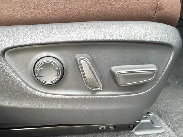 ランドクルーザー250 VXファーストエディション 丸目ヘッドライト ムーンルーフ デジタルインナーミラー ブラインドスポットモニタ パノラミックビューモニター フルセグTV オートマチックハイビーム ブラウン内装 シートヒーター&ベンチレーション(28枚目)