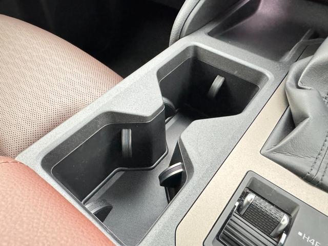 ランドクルーザー250 VXファーストエディション 丸目ヘッドライト ムーンルーフ デジタルインナーミラー ブラインドスポットモニタ パノラミックビューモニター フルセグTV オートマチックハイビーム ブラウン内装 シートヒーター&ベンチレーション(41枚目)