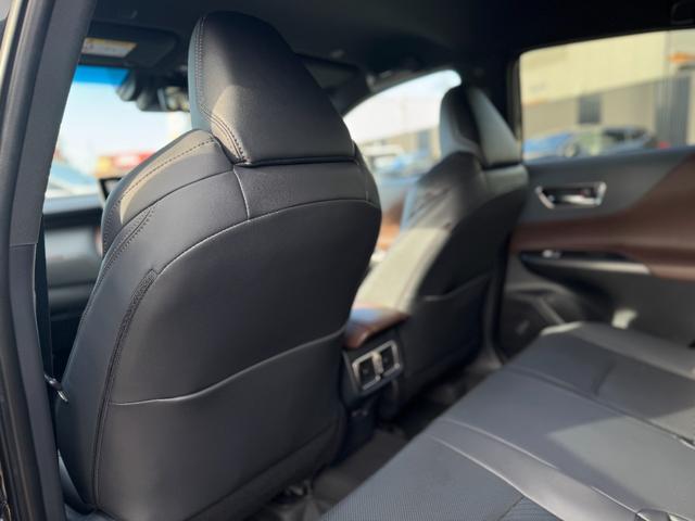 ハリアーハイブリッド Z レザーパッケージ モデリスタエアロ Fガーニッシュ JBLサウンドシステム パノラミックビューモニター デジタルインナーミラー モデリスタミラーガーニッシュ ブラインドスポットモニター シートヒーター&ベンチレーション(38枚目)