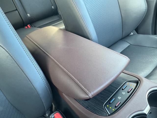 ハリアーハイブリッド Z レザーパッケージ モデリスタエアロ Fガーニッシュ JBLサウンドシステム パノラミックビューモニター デジタルインナーミラー モデリスタミラーガーニッシュ ブラインドスポットモニター シートヒーター&ベンチレーション(62枚目)