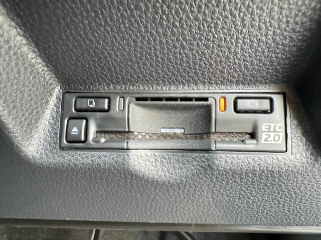 ヤリスクロス ハイブリッドZ パノラミックビューモニター トヨタチームメイト アドバンストパーク 純正ディスプレイオーディオ フルセグTV ETC2.0 ブラインドスポットモニター ハンズフリーパワーバックドア LEDヘッドライト(5枚目)