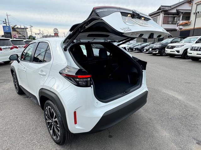 ヤリスクロス ハイブリッドZ パノラミックビューモニター トヨタチームメイト アドバンストパーク 純正ディスプレイオーディオ フルセグTV ETC2.0 ブラインドスポットモニター ハンズフリーパワーバックドア LEDヘッドライト(58枚目)