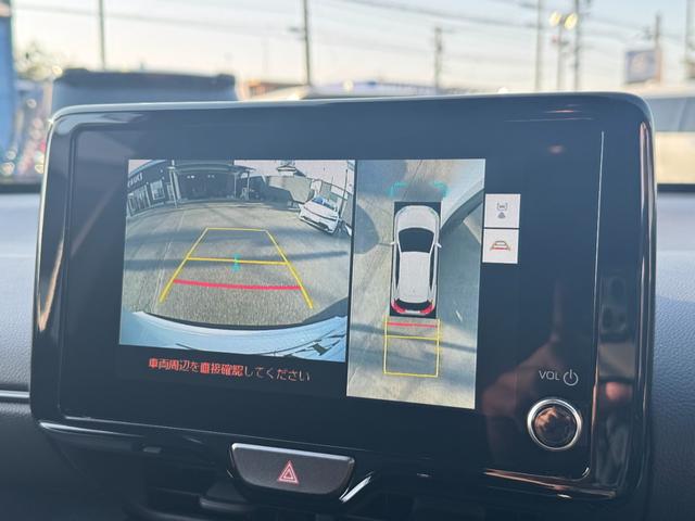 ヤリスクロス ハイブリッドZ パノラマミックビューモニター パワーバックドア TOYOTAセーフティーセンス メーカーディスプレイオーディオ クリアランスソナー BSM RCTA シート&ステアリングヒーター LEDヘッドライト(3枚目)