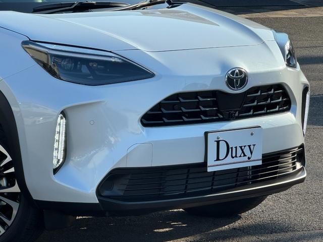 ヤリスクロス ハイブリッドZ パノラマミックビューモニター パワーバックドア TOYOTAセーフティーセンス メーカーディスプレイオーディオ クリアランスソナー BSM RCTA シート&ステアリングヒーター LEDヘッドライト(8枚目)