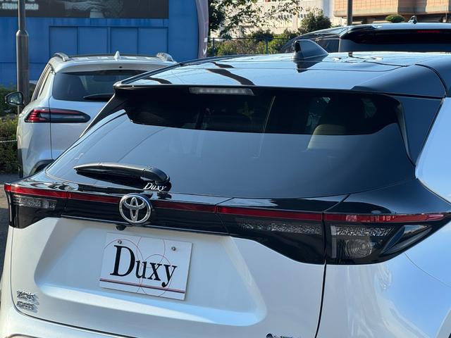 ヤリスクロス ハイブリッドZ パノラマミックビューモニター パワーバックドア TOYOTAセーフティーセンス メーカーディスプレイオーディオ クリアランスソナー BSM RCTA シート&ステアリングヒーター LEDヘッドライト(16枚目)