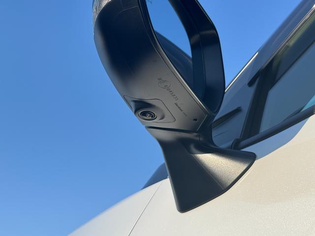 ヤリスクロス ハイブリッドZ パノラマミックビューモニター パワーバックドア TOYOTAセーフティーセンス メーカーディスプレイオーディオ クリアランスソナー BSM RCTA シート&ステアリングヒーター LEDヘッドライト(23枚目)