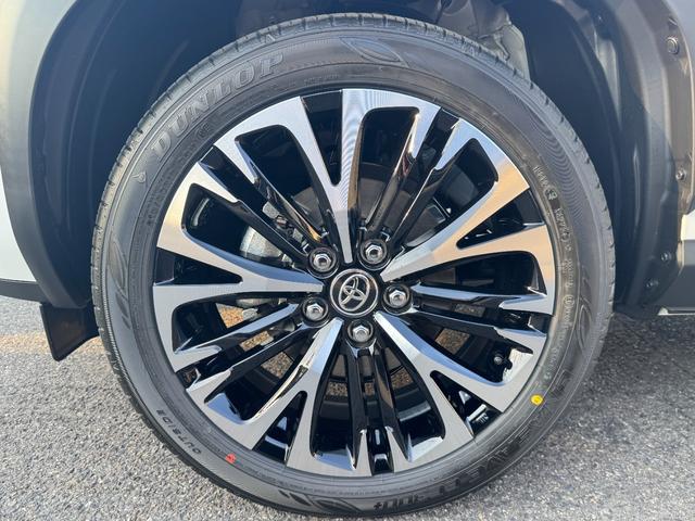 ヤリスクロス ハイブリッドZ パノラマミックビューモニター パワーバックドア TOYOTAセーフティーセンス メーカーディスプレイオーディオ クリアランスソナー BSM RCTA シート&ステアリングヒーター LEDヘッドライト(24枚目)