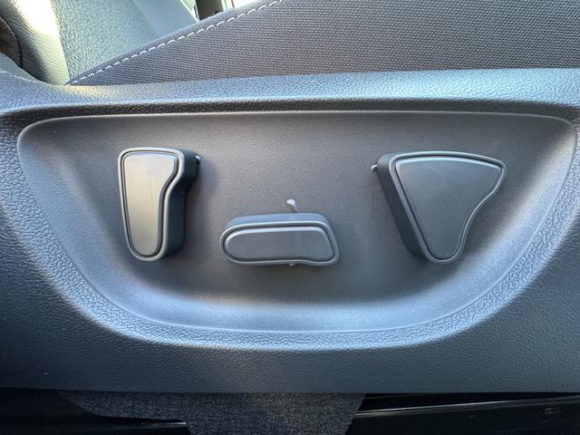 ヤリスクロス ハイブリッドZ パノラマミックビューモニター パワーバックドア TOYOTAセーフティーセンス メーカーディスプレイオーディオ クリアランスソナー BSM RCTA シート&ステアリングヒーター LEDヘッドライト(29枚目)