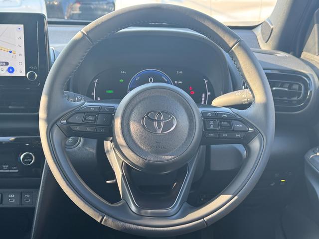 ヤリスクロス ハイブリッドZ パノラマミックビューモニター パワーバックドア TOYOTAセーフティーセンス メーカーディスプレイオーディオ クリアランスソナー BSM RCTA シート&ステアリングヒーター LEDヘッドライト(40枚目)