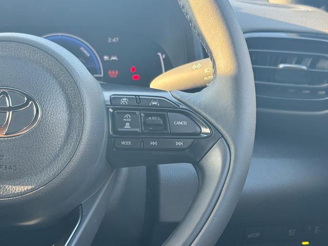 ヤリスクロス ハイブリッドZ パノラマミックビューモニター パワーバックドア TOYOTAセーフティーセンス メーカーディスプレイオーディオ クリアランスソナー BSM RCTA シート&ステアリングヒーター LEDヘッドライト(42枚目)