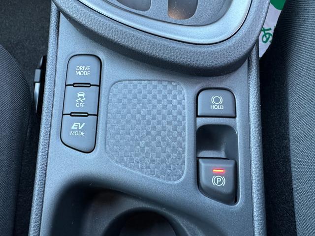 ヤリスクロス ハイブリッドZ パノラマミックビューモニター パワーバックドア TOYOTAセーフティーセンス メーカーディスプレイオーディオ クリアランスソナー BSM RCTA シート&ステアリングヒーター LEDヘッドライト(54枚目)