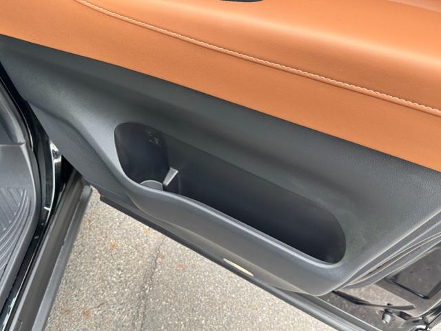 ヴェルファイアハイブリッド Z プレミア モデリスタエアロ 13.2型有機EL後席モニター ドレスアップマフラー 左右独立ムーンルーフ デジタルインナーミラー トヨタチームメイト 14インチディスプレイ パノラミックビューモニター HUD(34枚目)