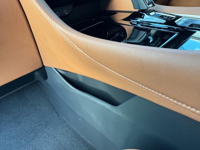 ヴェルファイアハイブリッド Z プレミア モデリスタエアロ 13.2型有機EL後席モニター ドレスアップマフラー 左右独立ムーンルーフ デジタルインナーミラー トヨタチームメイト 14インチディスプレイ パノラミックビューモニター HUD(61枚目)